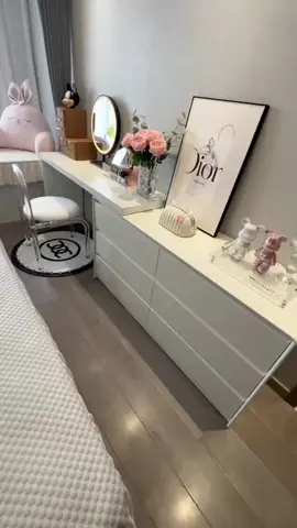 Bàn trang điểm có thể thay đổi chiều ngang tùy ý. Với nhiều ngăn tủ đựng đồ #bantrangdiem #banlamviec #phongdep #decor #trangtriphong