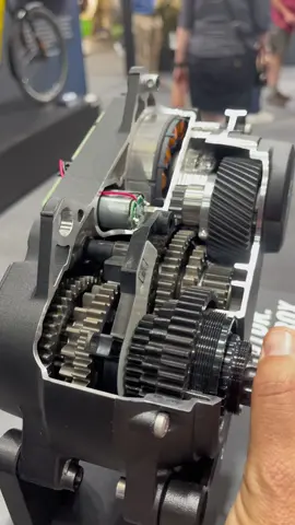 The inner workings of a gearbox 👀 #chainreaction #ASMR #gearbox #pinion #mountainbike #mountainbiking #mtb #mtbtok #fyp #foryoupage #mtbforyou #ebike #emtb #mtbgears #mtbgear 