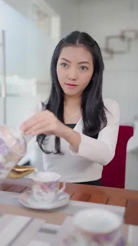 Kalah saing @alwayshella #semuabisaditiktok #gayaditiktok #fyp #fypシ #trending #viraltiktok #drama 