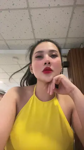 Cái gọi là cuộc đời, chính là tai nghe không hết những lời giả dối, mắt nhìn không thấu nổi những trái tim, và phải trải qua những đắng cay ngọt bùi.😒#capcutcute 