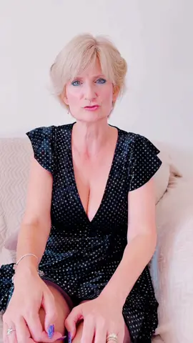 #mature #cougar #cringe #WomenOfTikTok #womenover40 #trending #viral #fyp #telegram #queen 