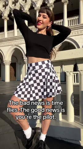 Look at this 🥰#pinkspark #sportswearstyle #fitnessfashion #activeattire #workoutwardrobe #sportsoutfit #sportychic #athleticapparel #fitnessoutfit 