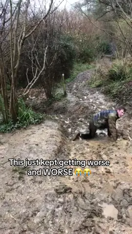 Look at his socks 💀💀 #fyp #foryou #ireland #irish #fail #fails #fall #viral #blowthisup #lol #muck #falling #walk #walking #caughtoncamera #reaction #react #awkward #ouch #monday #august #drake #beyonce #irishtok #lads #lad #snapchat #stitch #tiktok 