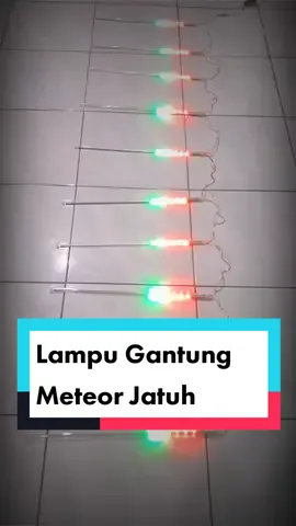 Lampu Gantung Meteor Jatuh. Cocok buat hiasan 17 agustusan maupun dekorasi. stok terbatas, mumpung promo buruan cek keranjang kuning yaa. credit: Belinya Disini #lampumeteorled #lampumeteor #lampu17agustusan #lampu17agustus #lampu17an #lampuledmeteor 