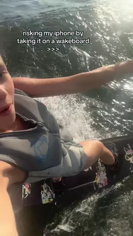 getting up with 1 hand wasn’t the vibe #wakeboard #wakeboarding #foryou #newmusic #originalmusic #fyp #singer #watersport 