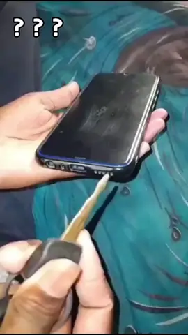 key unlock the phone 😂😂 #funny #funnyvideo #viral 