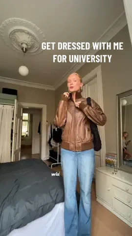 What I wear for university⭐️ #university #firstdayofschool #outfit #roomie #OOTD 