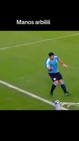 No olvidemos cuando Luis Suarez pidió manos del portero. #luissuarez #suarez #uruguay #chile #futbol 