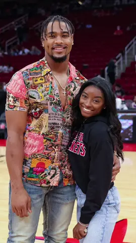 Simone Biles SLID in Future Husband's DM? #fyp #simonebiles #relationships #blackmarriage 