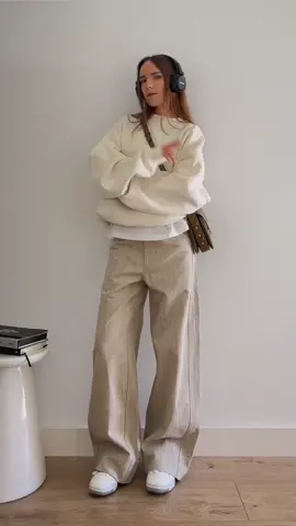 Styling the perfect pair of wide-leg trousers 3 ways #casualstyle #outfitinspo #falltrends #fall2023fashion 