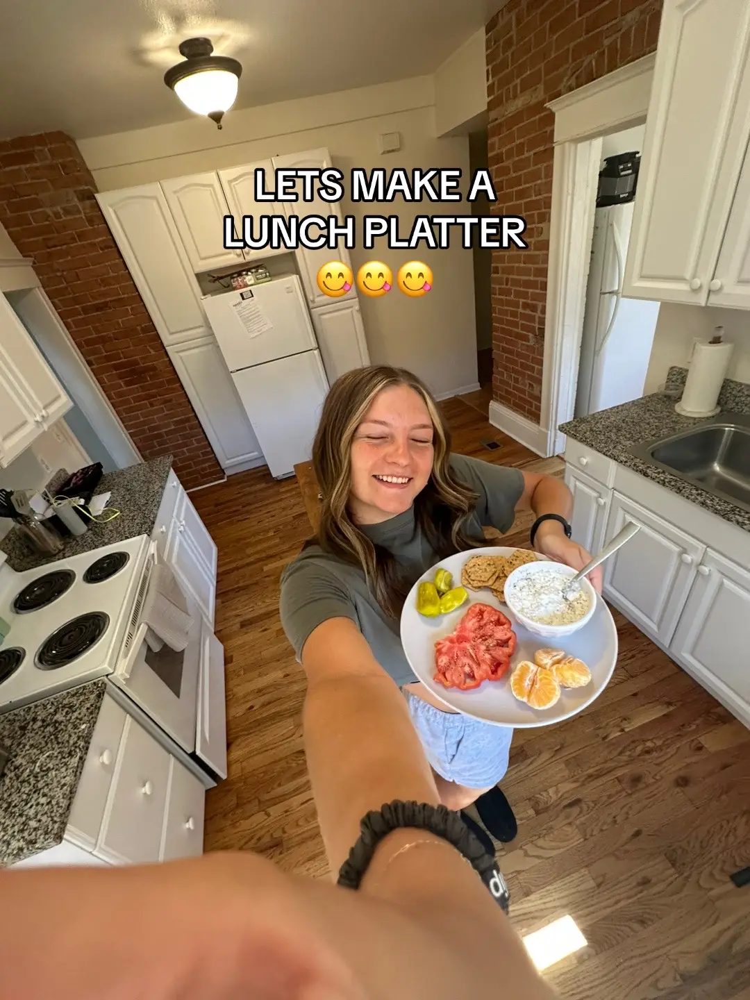 i love platters🤩🤩 #collegemeal #lunchplatter #collegeeats #Foodie #cookwithme #easysnack #easymeals #simplemeal 