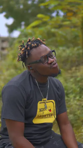 love in the bush 🤣🔥 #funny #comedy #viral 