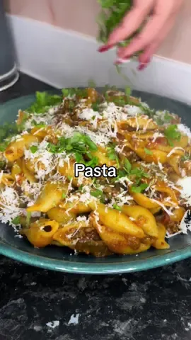 Quick & easy week night dinner #fyp #foryou #foryoupage #pasta #pastatok #EasyRecipes #recipesoftiktok 