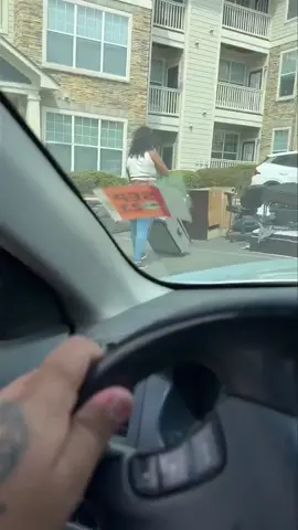 He stopping her from doing onlyfans so she kicking him out #fypage #virelvideo 