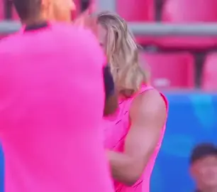 so hot#PremierLeague #goalmachine #goals #mancityfans #mancityfc #mancity #manchestercity #manchestercity #haalnadfangirl #erlinghaaland #erlingbrauthaaland #erlinghalland #erlinghaalanddaily #erlinghaalandedit #erlinghaalandedits #erlinghalaand #fypシ゚viral #fypシ #foryou #foryoupage #fyp 