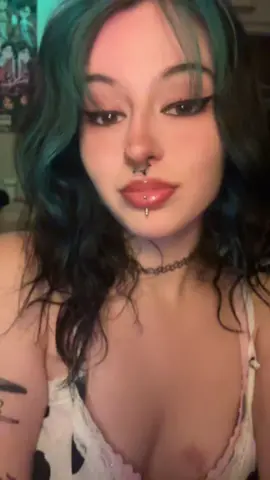 #prettybicthesneverdie #fypシ #🍃 #viral #SelfImprovement #viraltiktok #noonegivesafuck 