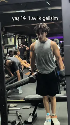 yolun başı dostlar #fyp #keşfet #fypシ #machala #gym #bodybuilding 