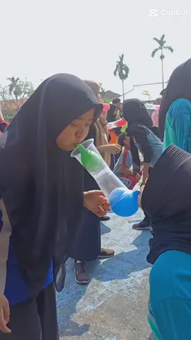 Lomba Estafet balon dalam rangka memeriahkan 17 Agustus 1945#17agustus1945 #harimerdeka17agustus  #fypage #siswasmk