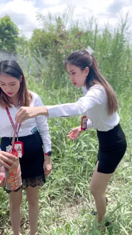 ต้องพึ่งสิ่งศักดิ์สิทธิ์แล้วช่วงนี้ 🤣 ##วิถีเซลล์ขายรถ##อีซูซุอึ้งง่วนไต๋สายสี่##อีซูซุ##isuzuunt