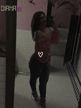 Ven besame pues 😩❤️ #fyp #capcut #foryou #parati #stopmotion #fresita #foryoupage #relateable #viral #trend #bichotaseason #karolgbichota 