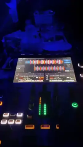Booking show Dj Sự kiện , đám cưới , sinh nhật . Cho thuê bàn Dj RX2 - RX3 - RR . Bán nhạc.  Ae cần liên hệ #xuhuongtiktok #LearnOnTikTok #dj #60dongnai #fyp 