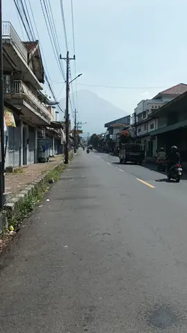 jalan secang ajibarang latar belakang sindoro #parakan #temanggung #jawatengah #bapakbapak #bapakbapakbackpack #bapakbapaktiktok #verza #verza150 #verzatiktok #verzabapak #hondaastreagrand #astreagrand #grand #grandbulus #grandtouring #gt #tiger #tigertiktok #cb #cb100 #cbtiktok #gl #gl100 #gltiktok #classicmotor #vintagemotor #herex #herek #honda 
