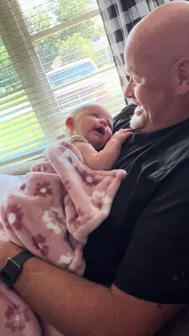 Babygirl talking to her papa.. #granddaughterandgrandpa #smile #baby #mammy #papa #loml #firstgrandbaby #loveyouforever #kisses #weprayedforyou #rose #Love  