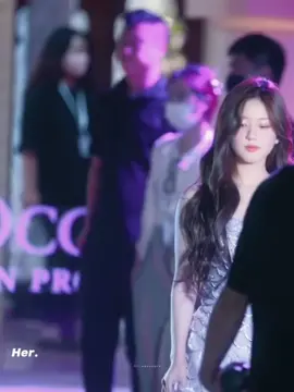 Cantik banget no debat baobei 😫💜 #zhaolusi #zhaolusi_赵露思 #hiddenlove #cdrama #fyp 