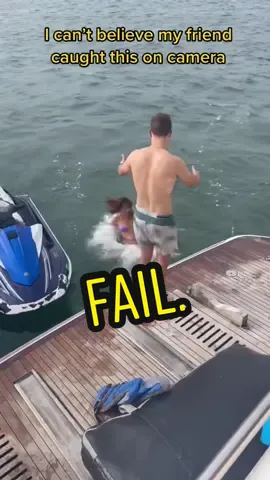 Last year today 😂😂#onthisday #fail #kissorslap 