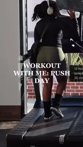 come workout with me ft. my ashy knees #Fitness 🏋🏽‍♀️