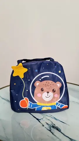 Bolsa Lancheira termica infantil  Comenta aqui com qual você gostou  🦄🐻🐯🦕🐧👇 #bolsa #lancheira  #lancheiraescolar #lancheiradodia #lancheiratematica #lancheiratermica #kids #bolsapequena 