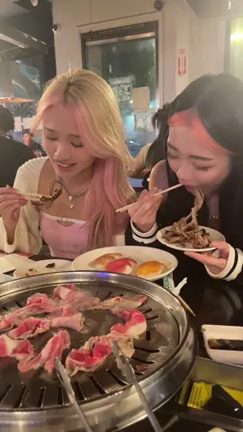 when u order too much at kbbq @helenpenggg @lejonnytran 