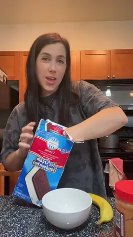 Trying a new combo based on a pregnancy craving! #pregnancycraving #icecreamsandwich #weirdcombos #icecreamsandwichbananapb #combos #combination #foodcombos #foodies #mukbang 