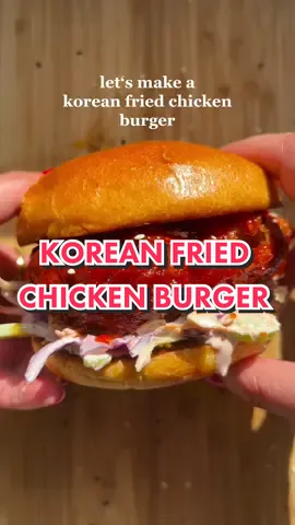 korean fried chicken burger 😍 check oht my website and insta for the full recipe!! #korean #koreanfriedchicken #kfc #burger #friedchickenburger #fyp #foryoupage #EasyRecipe 