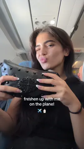 im sorry to the man sleeping in the back #skincare #planegrwm #eurosummer 