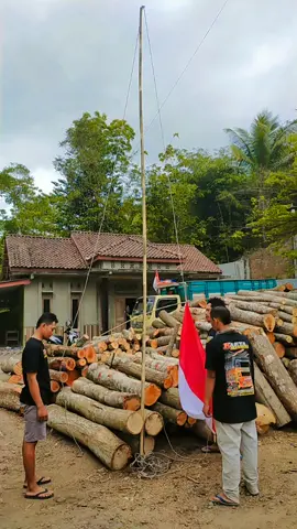 sekali merdeka tetap merdeka !!!! tetap semangat pejuang rupiah #merdeka 