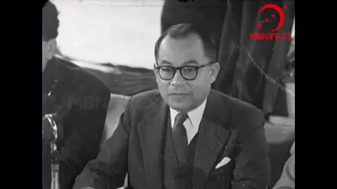 Jika dulu sosok pahlawan para founding father ini hanya bisa kita saksikan di buku-buku sejarah, ternyata masih ada dokumen video yang masih menyimpan moment bersejarah perundingan para tokoh diplomat bangsa seperti Muhammad Hatta, Muhammad Yamin, dan Sultan Hamid II ketika berunding dengan perwakilan negeri Belanda dalam Majelis Permusyawaratan Federal.