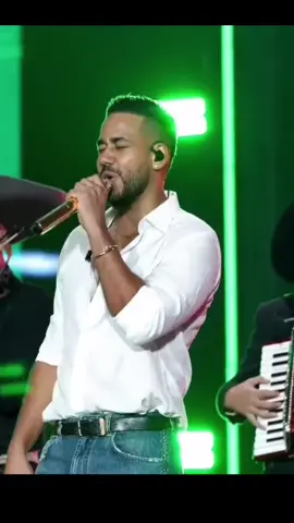 Romeo Santos homenaje a Vicente Fernandez CDMX - El Rey 💚🤍❤️ @Romeo Santos #elrey #perosigosiendoelrey #rodaryrodar #romeosantosmexico #romeosantosenmexico #VicenteFernandez #romeosantoselrey #sigosiendoelrey #romeosantoscdmx #romeosantosciudaddemexico #ciudaddemexico #romeosantos #romeo #santos #angelito #aventuraangelito #conciertoromeo #romeoconcierto #romeosantosconcierto #conciertoromeosantos #fyp #foryourpage #foryoupage #tiktok #trending #viral #tendencia #trending #parati #paratii #portilalunaalcancé🌙🌝👄 #aventura #aventuras #romeosantosofficial #romeosantostiktok #romeosantosperu #romeosantosguatemala #romeosantoscolombia #romeosantoschile #romeosantosbolivia #colombia #brasil #republicadominicana #peru #bolivia #chile #venezuela #ecuador #honduras #elsalvador #panama #romeosantoscolombia #romeosantosmexico 