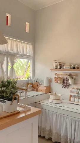feels like japandi kitchen 🫶🏻 #japandikitchen #dapurjepang #smallkitchen #warmkitchen #aesthetickitchen 