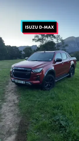 The new Isuzu D-Max V-Cross #dmax #isuzudmax #4x4offroad #4x4 #bakkie #isuzu 