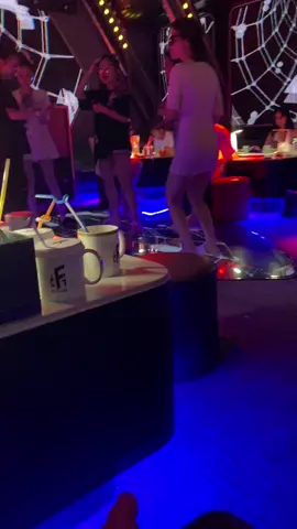 你可以休息但不能喊累 錢越多你離成功越近 #台灣人在柬埔寨 #在柬埔寨的台灣人 #柬埔寨夜生活 #柬埔寨 #越南女孩🇻🇳 #金邊嗨場 