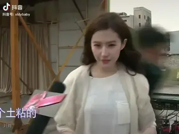 Vid này từ năm 2014 lúc Phi quay Lộ thủy hồng nhan, pv hỏi chị trên mặt bạn có gì này thế là chị dùng ngay máy quay để soi. #刘亦菲 #liuyifei #lưudiệcphi #xuhuong #viral #xinhdep 