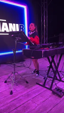 Surprised I got through this with all them flies 🤣 #djdrummer #mashup #dancemusic #fyp #foryoupage #4u #foryou 