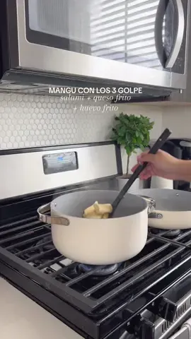 dejenme saber como les gusta🍴💕🫶🏼🤤 #mangu #mangurecipe #dominicanrepublic #dominicandish #dominicandinner #hispanicdinner #hispanicdinnerideas #dominicans #manguconqueso #makeup #manguconlotregolpe #manguconlostresgolpes #latinodinner #easylatinrecipes #recetafacil #dominicankitchen #hispanicmoms 