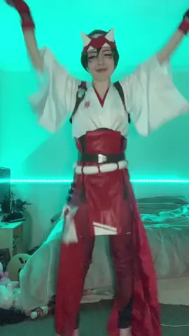 One more emote for da road guys lol #cosplay #fyp #overwatch2 #ow2 #kirikooverwatch #kiriko #videogames #overwatch2cosplay #kirikocosplay 