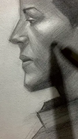 I love portraits.  #drawing #art #dibujos #tutorialdibujo #arte #sketch #boceto #dibujoalapiz 