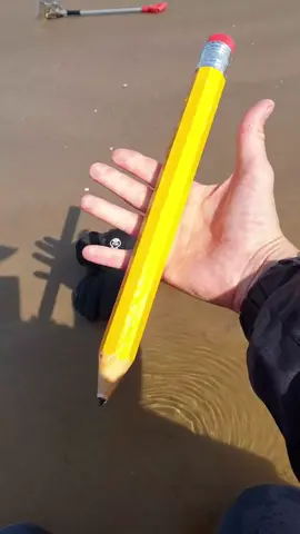 Impossible big find waited for me on the beach #antiquities #findantiquities #metaldetector #treasure #treasurehunt #treasurehunting #metaldetectingfinds