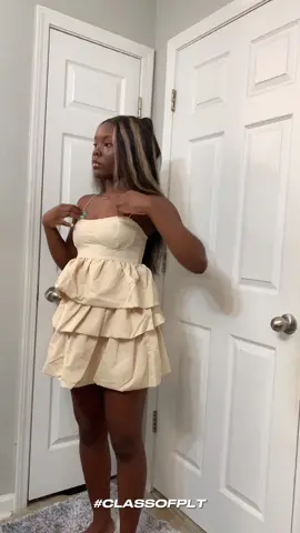 What Ty said… it’s giving #classofplt @prettylittlething 