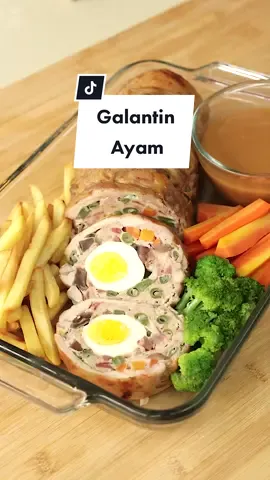 Resep GALANTIN AYAM SPESIAL Ekonomis Tapi Mewah! Resep Galantin Ayam (untuk 8-9 porsi)  Bahan marinasi basah: 1 kg paha ayam filet dengan kulit 3 sdm gula pasir 1,5 sdm garam 1 sdt merica 900 ml air 2 sdm kecap asin  Bahan galantine paste: 350 gr paha ayam filet 1 sdt kaldu ayam bubuk 1 sdm gula pasir ¼ sdt merica 1 sdm saus tiram ½ sdm bawang putih goreng 1 sdm bawang merah goreng 1 lembar roti tawar 1 butir telur 60 gr smoked beef 80 gr hati ayam, rebus 80 gr ampela, rebus 4 butir telur rebus 65 gr wortel rebus 75 gr buncis rebus  Bahan saus: 3 sdm mentega tawar 2 sdm tepung terigu protein sedang 2 batang rosemary 1 buah bawang bombai 3 sdm saus tiram 1 sdt kaldu ayam bubuk 3 sdm saus tomat 2 sdm kecap asin ½ sdm kecap inggris 4 sdm air kaldu kukusan ayam 600 ml air 2 sdt gula pasir ½ sdt merica  Pelengkap: Wortel rebus Brokoli rebus Kentang goreng  Bahan mustard jawa (cek YouTube Devina Hermawan Galantin Ayam): 1 butir kuning telur 1 sdm tepung terigu protein sedang 150 ml air 1 sdm margarin 1,5 sdm mustard 1 sdt cuka beras 2 sdt gula pasir ½ sdt garam  Langkah: 1. Campurkan air, garam, gula pasir, merica, dan kecap asin, aduk hingga larut kemudian tuang ke dalam ayam. Diamkan semalaman di dalam kulkas 2. Masukkan ayam, telur, bawang merah goreng, bawang putih goreng, gula pasir, merica, kaldu ayam bubuk, saus tiram, dan roti tawar ke dalam food processor, haluskan hingga halus dan lengket 3. Potong kotak buncis, wortel, smoked beef, hati, dan ampela 4. Keringkan ayam yang sudah di brine, ratakan ayam yang bentuknya kurang beraturan dengan pisau 5. Potong kotak sisa ayam lalu masukkan ke dalam mangkuk  6. Masukkan  buncis, wortel, smoked beef, hati ampela, dan adonan yang telah dihaluskan, aduk rata secara perlahan 7. Siapkan alumunium foil, susun ayam yang sudah ditrim lalu masukkan adonan galantin , ratakan  8. Susun telur rebus di atas adonan kemudian gulung perlahan. Rapatkan bagian kanan dan kiri. Kukus selama 60 menit  9. Untuk saus, iris bawang bombai lalu tumis hingga kecokelatan  10. Masukkan mentega, terigu dan rosemary, aduk rata lalu tambahkan kecap asin, kecap inggris, saus tomat, saus tiram, air, kaldu ayam bubuk, gula pasir, dan merica, masak sesaat hingga wangi 11. Sisihkan rosemary, blender saus hingga halus kemudian didihkan kembali 12. Keluarkan galantin dari kukusan, buka bungkus aluminium foil kemudian tuang tetesan kaldu ayam ke dalam saus 13. Oles galantin dengan saus kemudian panggang di suhu 220 derajat celcius selama 10 menit. Oleskan saus di tengah memanggang 14. Untuk mustard jawa, masak margarin dan tepung terigu, aduk rata kemudian masukkan air, kuning telur, mustard, cuka beras, gula pasir, dan garam, masak sesaat, sisihkan  15. Galantin ayam siap disajikan dengan pelengkap