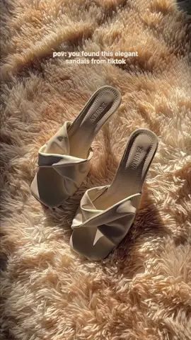 such a pretty sandals!! #heels #fyp #tiktokshop #sandals 